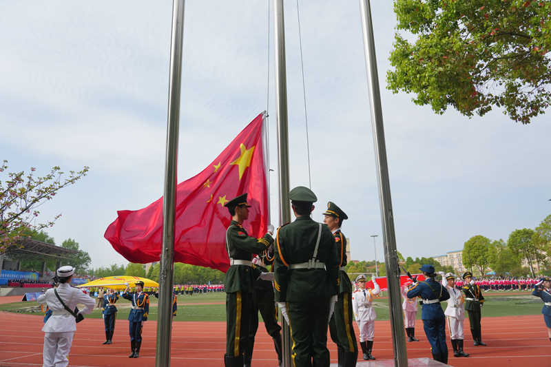 24.仪式-升旗.jpg